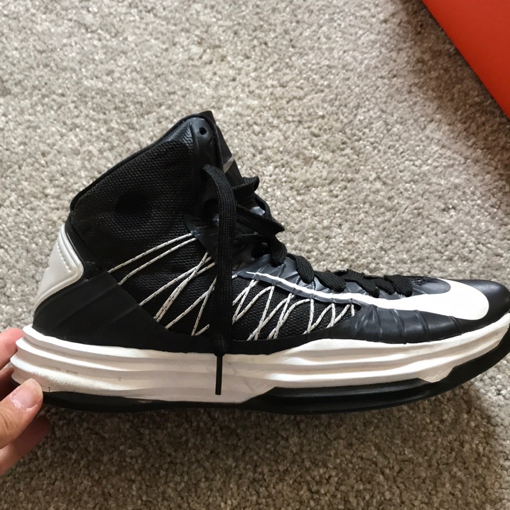 Nike women’s hyperdunk basketball shoes